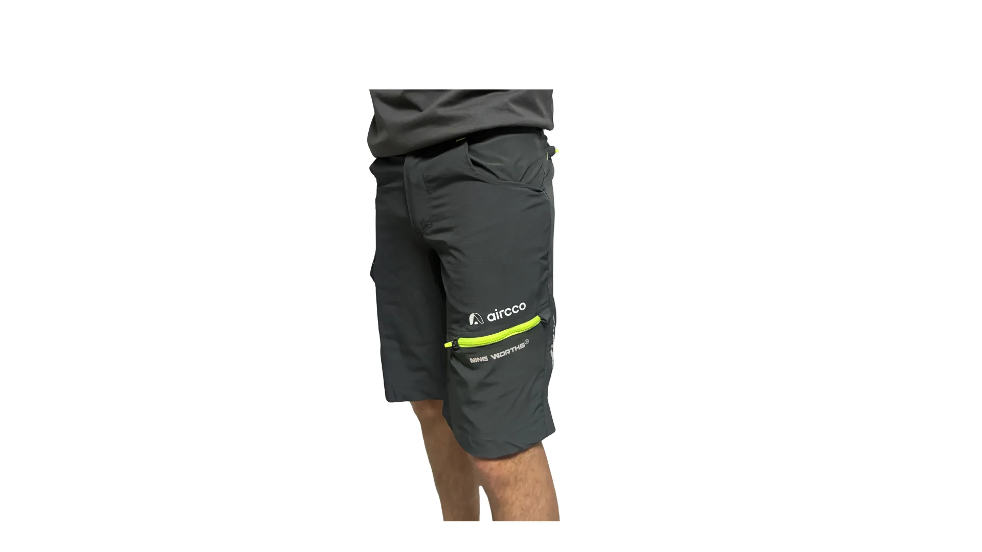 Bermuda de travail gris/vert taille 48